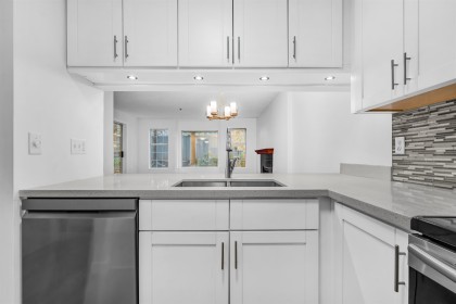 Photo 10 at 101 - 735 W 15 Avenue, Fairview VW, Vancouver West