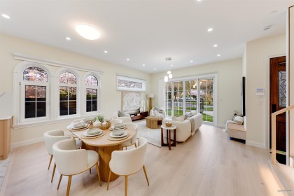 Photo 8 at 2 - 4503 W 15th Avenue, Point Grey, Vancouver West