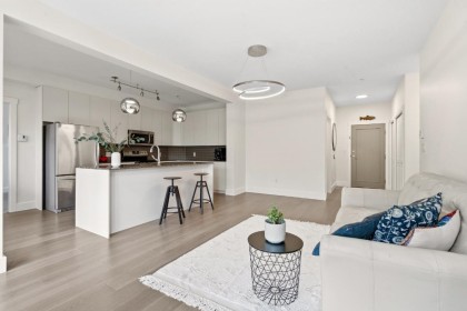 Photo 3 at 210 - 6268 Eagles Drive, University VW, Vancouver West