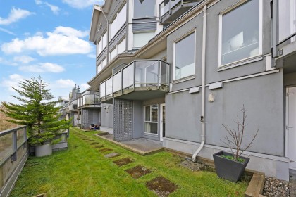 Photo 17 at 8 - 1355 W 4th Avenue, False Creek, Vancouver West