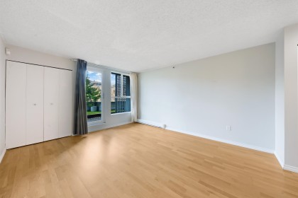 Photo 10 at 8 - 1355 W 4th Avenue, False Creek, Vancouver West