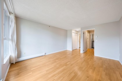 Photo 11 at 8 - 1355 W 4th Avenue, False Creek, Vancouver West