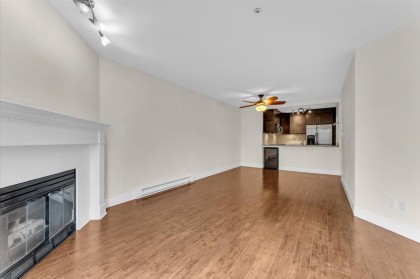 Photo 7 at 307 - 876 W 16th Avenue, Cambie, Vancouver West