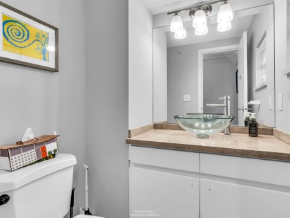 Photo 15 at 4 - 2315 W 10th Avenue, Kitsilano, Vancouver West