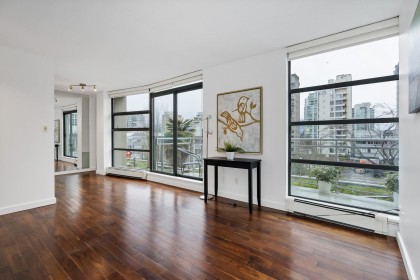 Photo 6 at 308 - 1688 Robson Street, West End VW, Vancouver West