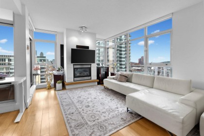 Photo 6 at 2006 - 1483 Homer Street, Yaletown, Vancouver West