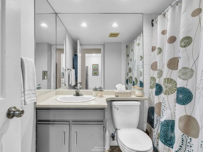 Photo 25 at 109 - 555 W 14th Avenue, Fairview VW, Vancouver West