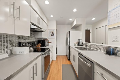 Photo 9 at 301 - 1352 W 10th Avenue, Fairview VW, Vancouver West