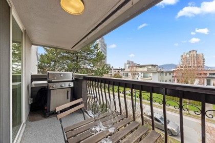 Photo 4 at 301 - 1352 W 10th Avenue, Fairview VW, Vancouver West