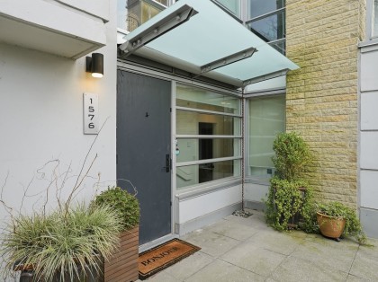 Photo 2 at 1576 W 8 Avenue, Fairview VW, Vancouver West