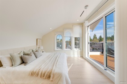 Photo 9 at 1 - 4503 W 15th Avenue, Point Grey, Vancouver West