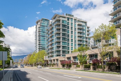 Photo 1 at 405 - 168 E Esplanade, Lower Lonsdale, North Vancouver