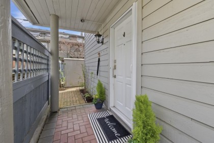 Photo 2 at 10 - 2118 Eastern Avenue, Central Lonsdale, North Vancouver