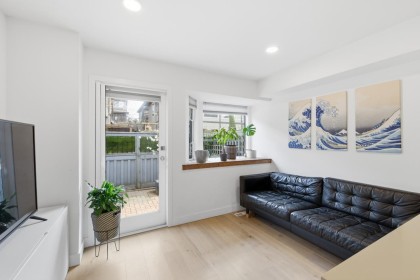 Photo 7 at 10 - 2118 Eastern Avenue, Central Lonsdale, North Vancouver