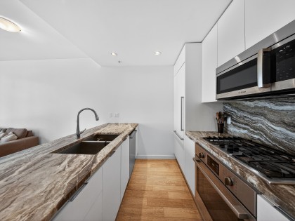 Photo 6 at 301 - 2565 Maple Street, Kitsilano, Vancouver West