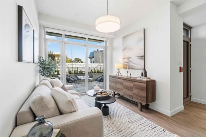 Photo 6 at TH 109 - 755 Harbourside Drive, Harbourside, North Vancouver