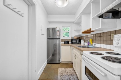 Photo 16 at 2575 W 3rd Avenue, Kitsilano, Vancouver West