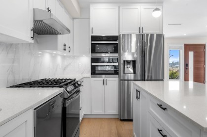 Photo 10 at 462 W 14th Street, Central Lonsdale, North Vancouver