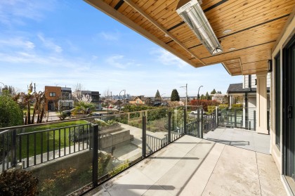 Photo 4 at 462 W 14th Street, Central Lonsdale, North Vancouver