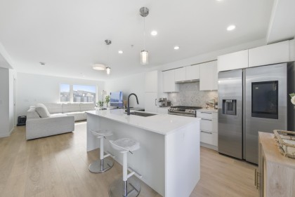 Photo 2 at 356 - 555 E 2nd Street, Lower Lonsdale, North Vancouver