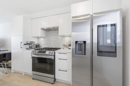 Photo 4 at 356 - 555 E 2nd Street, Lower Lonsdale, North Vancouver