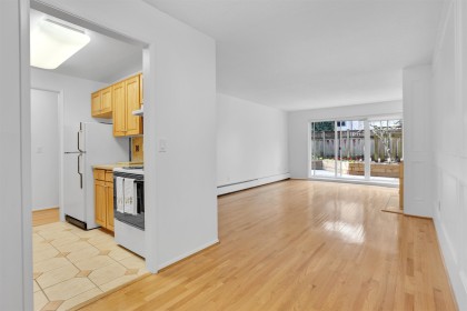 Photo 13 at 106 - 1066 W 13th Avenue, Fairview VW, Vancouver West