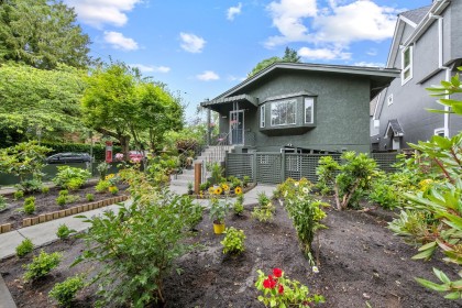 Photo 3 at 3099 W 6th Avenue, Kitsilano, Vancouver West