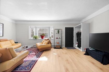 Photo 5 at 3099 W 6th Avenue, Kitsilano, Vancouver West