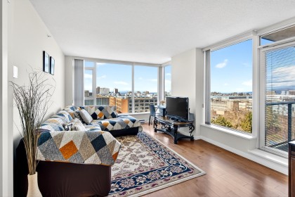 Photo 4 at 1502 - 5868 Agronomy Road, University VW, Vancouver West