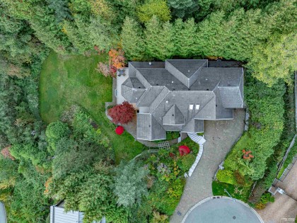 Photo 39 at 2398 Constantine Place, Panorama Village, West Vancouver