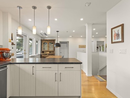 Photo 13 at 1815 W 14th Avenue, Kitsilano, Vancouver West