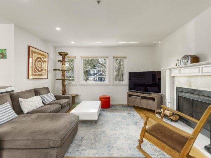 Photo 3 at 1815 W 14th Avenue, Kitsilano, Vancouver West