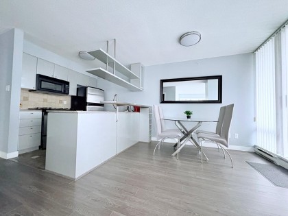 Photo 4 at 2706 - 1438 Richards Street, Yaletown, Vancouver West