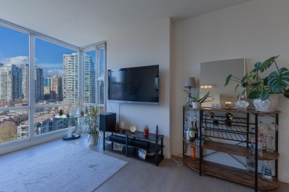 Photo 6 at 1605 - 193 Aquarius Mews, Yaletown, Vancouver West