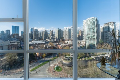 Photo 4 at 1605 - 193 Aquarius Mews, Yaletown, Vancouver West