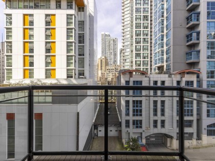 Photo 16 at 701 - 1295 Richards Street, Downtown VW, Vancouver West