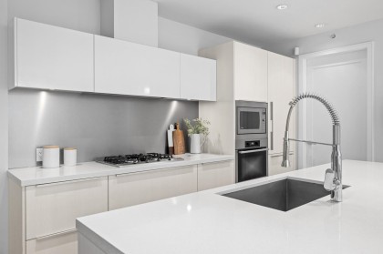 Photo 9 at 302 - 1625 Manitoba Street, False Creek, Vancouver West