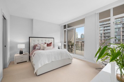 Photo 11 at 302 - 1625 Manitoba Street, False Creek, Vancouver West