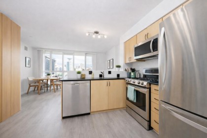 Photo 3 at 1703 - 63 Keefer Place, Downtown VW, Vancouver West