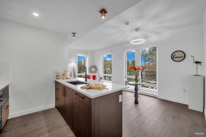 Photo 19 at 305 - 6859 Cambie Street, South Cambie, Vancouver West