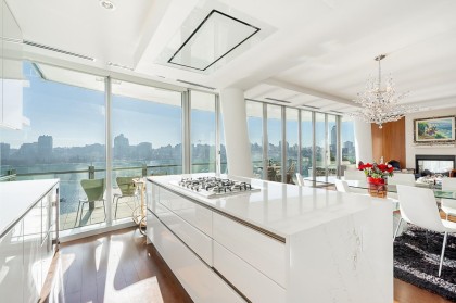 Photo 14 at 1703 - 1560 Homer Mews, Yaletown, Vancouver West