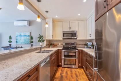 Photo 11 at 504 - 1600 Hornby Street, Yaletown, Vancouver West