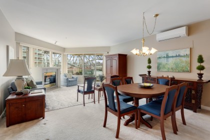 Photo 4 at 504 - 1600 Hornby Street, Yaletown, Vancouver West