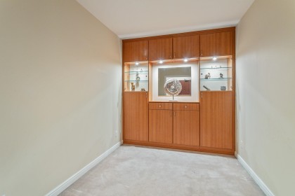 Photo 8 at 504 - 1600 Hornby Street, Yaletown, Vancouver West