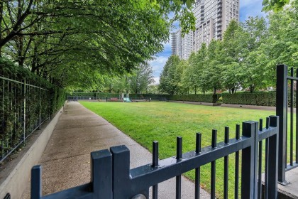 Photo 26 at 306 - 928 Beatty Street, Yaletown, Vancouver West