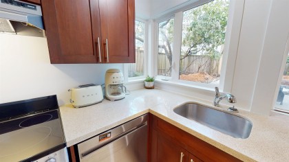 Photo 6 at 104 - 633 W 16th Avenue, Fairview VW, Vancouver West