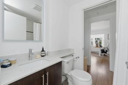 Photo 14 at 9 - 2880 W 4th Avenue, Kitsilano, Vancouver West