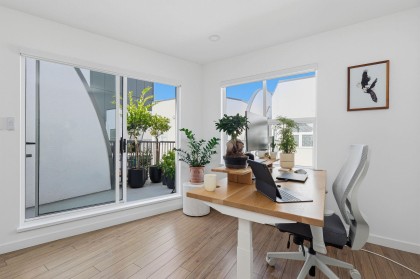 Photo 11 at 9 - 2880 W 4th Avenue, Kitsilano, Vancouver West