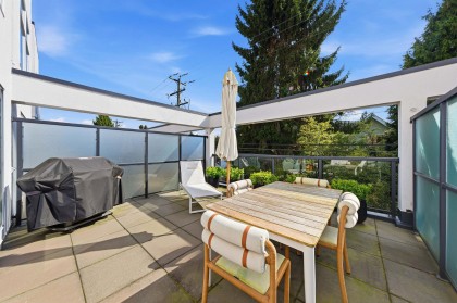 Photo 8 at 9 - 2880 W 4th Avenue, Kitsilano, Vancouver West