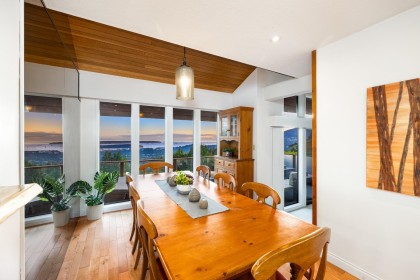 Photo 7 at 187 Rondoval Crescent, Upper Delbrook, North Vancouver